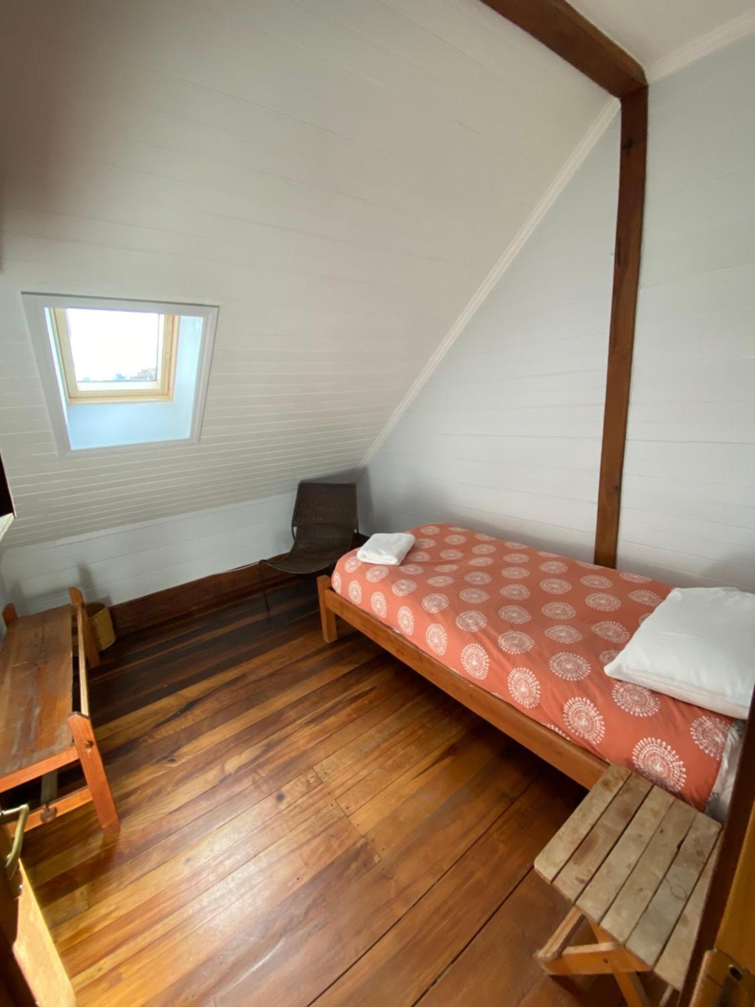 Hostal Compass Del Sur Puerto Varas Ngoại thất bức ảnh