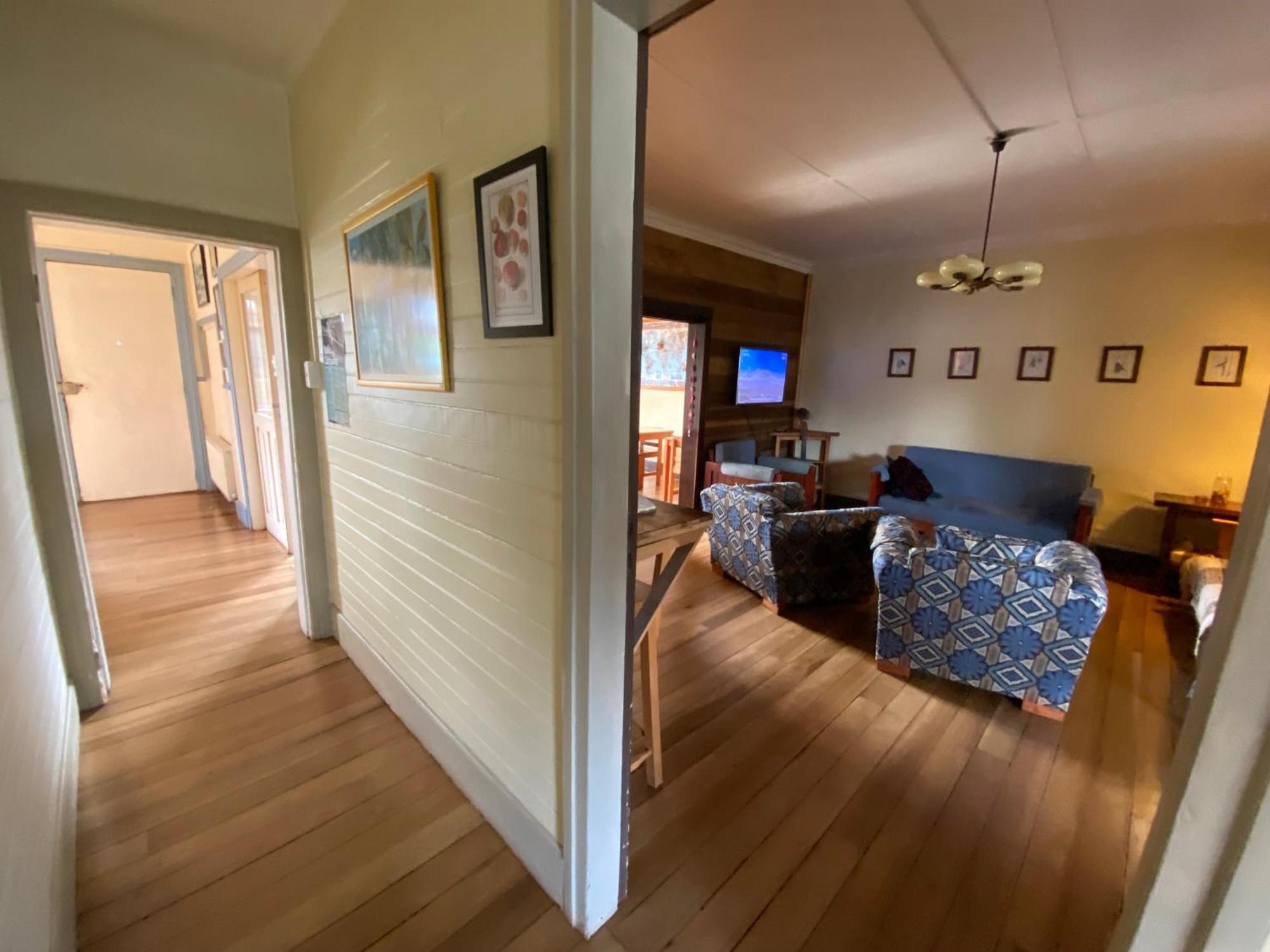 Hostal Compass Del Sur Puerto Varas Ngoại thất bức ảnh