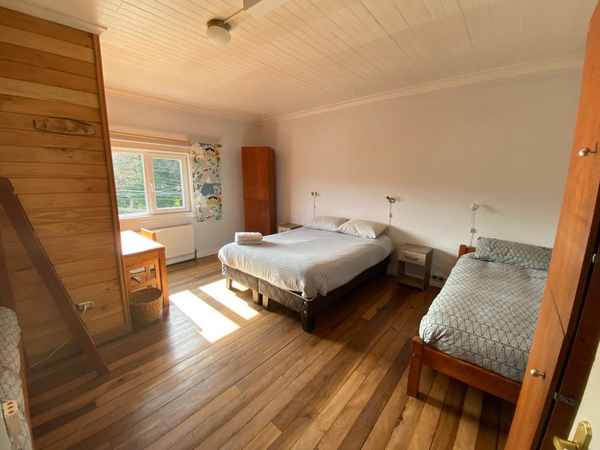 Hostal Compass Del Sur Puerto Varas Ngoại thất bức ảnh