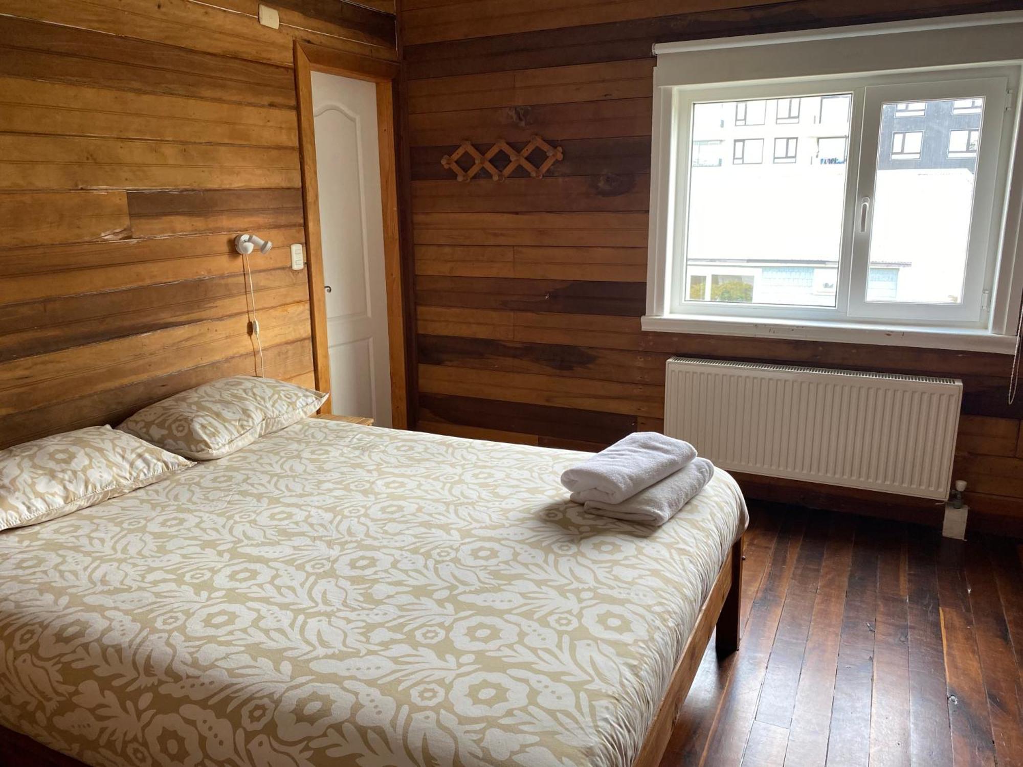 Hostal Compass Del Sur Puerto Varas Ngoại thất bức ảnh